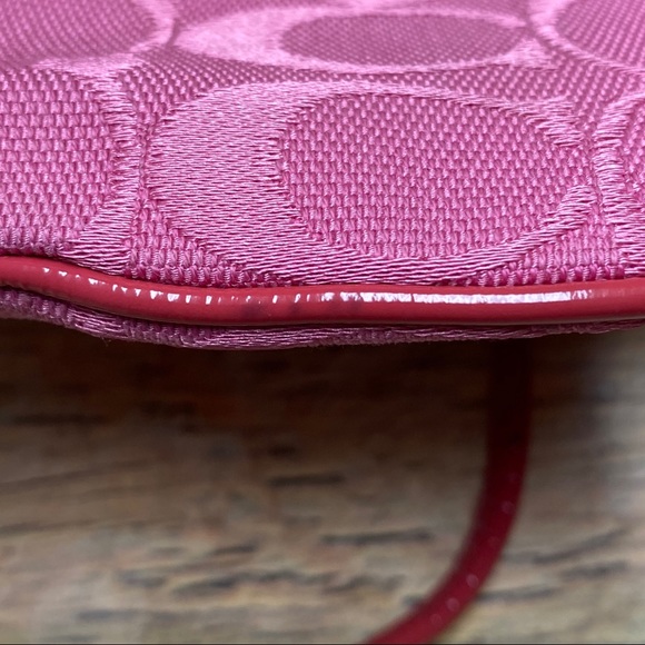 Coach Signature Wristlet - Picture 6 of 7